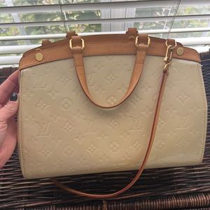 Louis Vuitton Monogram Vernis Brea MM